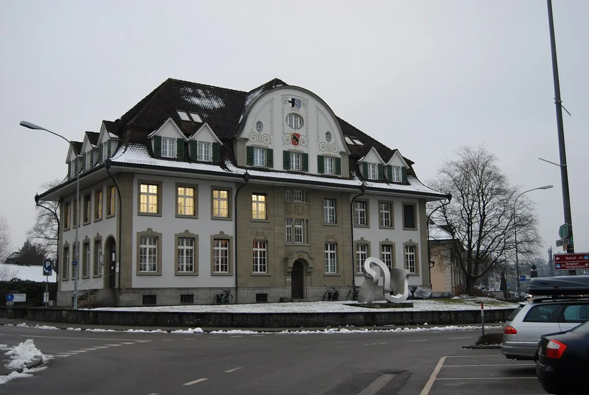 Photovoltaik-Anlage auf einem Haus in Langenthal
